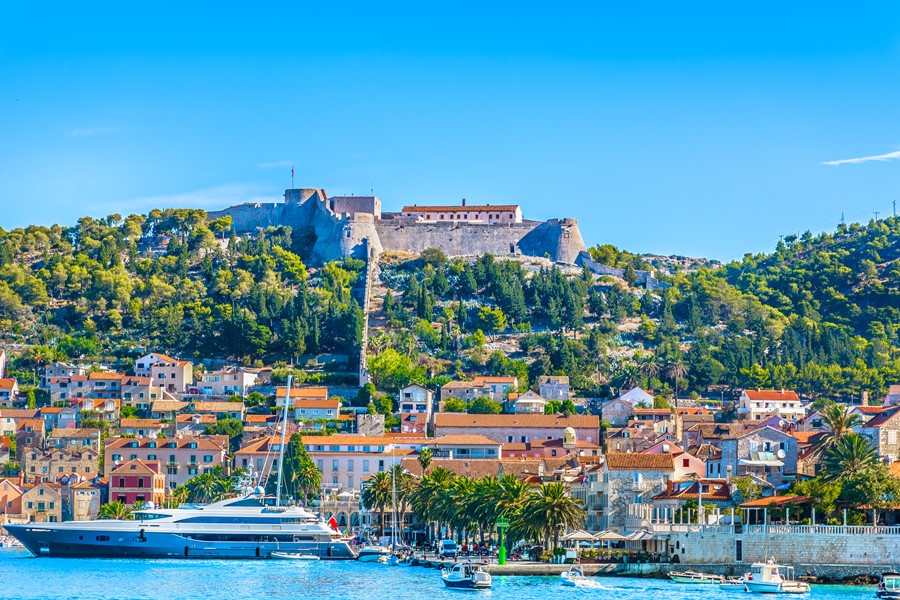 Inselhüpfen Yacht Kreuzfahrt Split-Rab-Split mit MY Il Mare*****