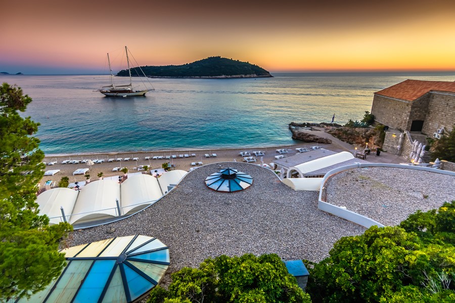 Inselhüpfen Deluxe Superior Yacht Kreuzfahrt ab Split bis Dubrovnik mit MY Desire*****