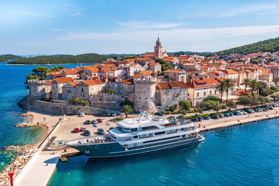 Inselhüpfen Deluxe Yacht Kreuzfahrt ab Split bis Dubrovnik mit MY Roko*****SD