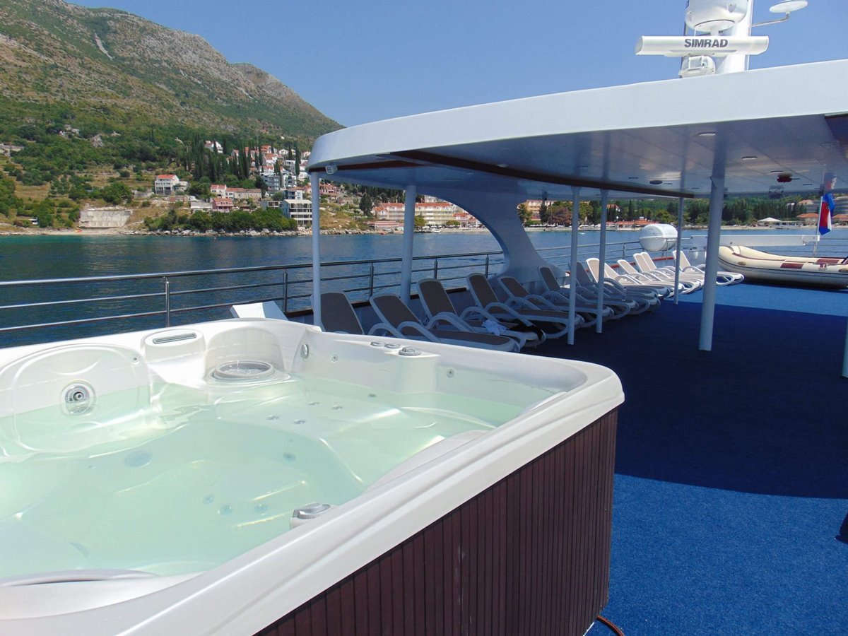 Mini Kreuzfahrt ab Split mit Deluxe Yacht MY Invictus*****