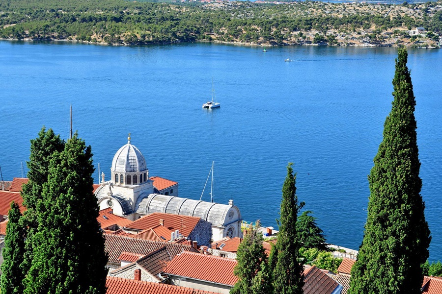 Baderoute Z2 Inselhüpfen Deluxe Yacht Kreuzfahrt ab Zadar mit MY Voyage*****