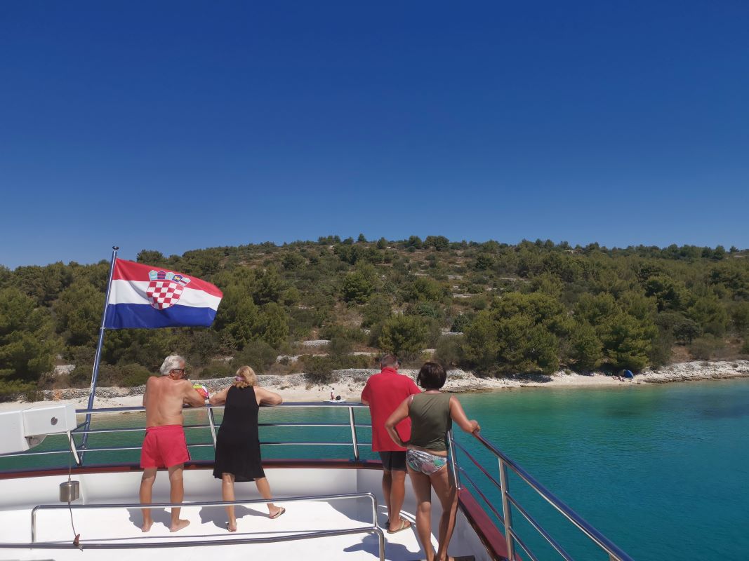 Baderoute T3 Inselhüpfen Kreuzfahrt ab Trogir mit MY Relax*****