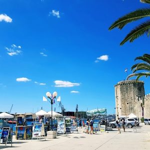 8a35f57a189ce2cd7b10fbddc70aaba1