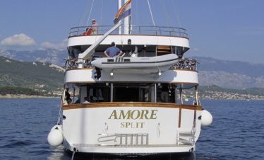 Schiff Amore ab Trogir