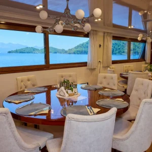 MY Relax Deluxe Schiff