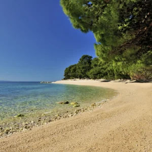 Brela-Beach-45936787_1024