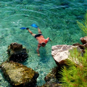 Snorkeling-in-Croatia-41684146_1024