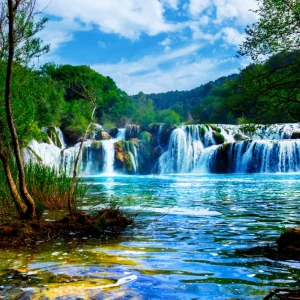 panorama-waterfalls-of-the-Kr-68306350_1024